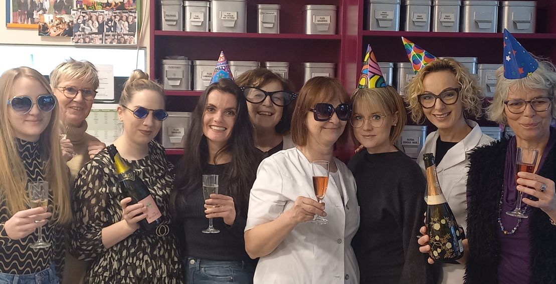 Team Iris Apotheke